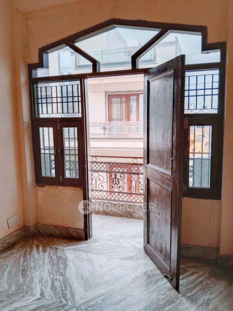 Independent House Shahdara Rent WITHOUT BROKERAGE Unfurnished 1 BHK