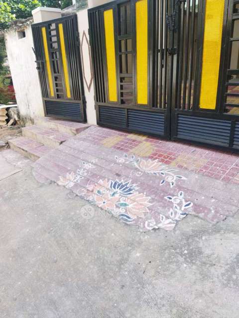 2 BHK Flat In Standalone Building  for Rent  In Serilingampally