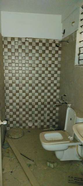 2 BHK Flat In Sree Surya Emerald For Sale  In Thubarahalli