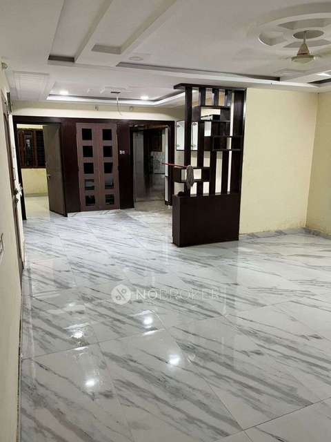 4+ BHK Flat For Sale  In Nallagandla