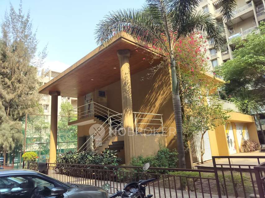 2 BHK Flat In Atria Grande for Rent  In Handewadi Chowk