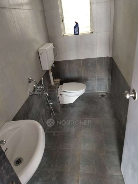 2 BHK Flat In Atria Grande for Rent  In Handewadi Chowk