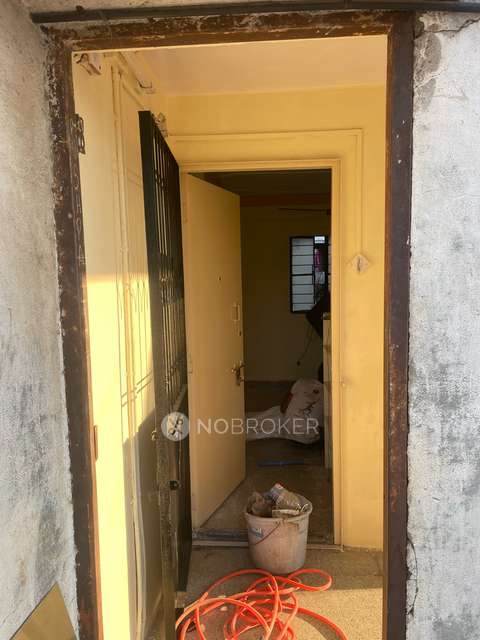 1 BHK Flat In Pushplata Apartment for Rent  In Katraj