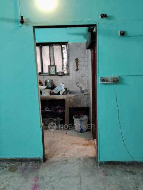 1 RK Flat For Sale  In Mulund East