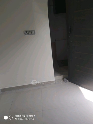 2 BHK Flat In Delhi Homes Delhi Homes 2 for Rent  In Psri Hospital- Multi Specialty Hospital