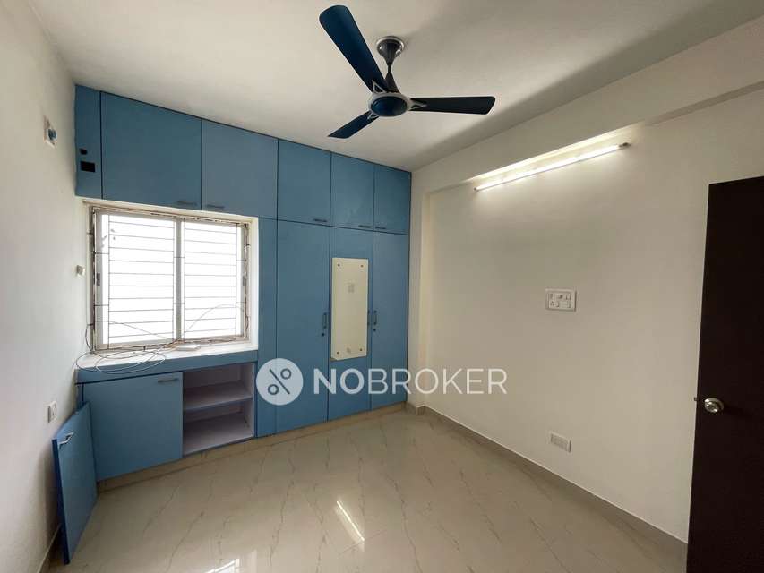 3 BHK Flat In P Dot G Express For Sale  In Kundrathur