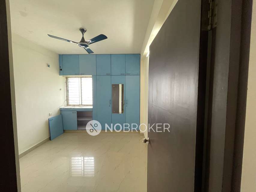 3 BHK Flat In P Dot G Express For Sale  In Kundrathur