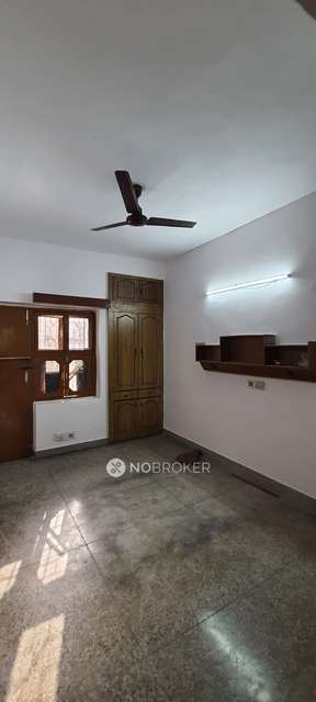 1 BHK Flat In Apartment for Rent  In  Ip Extension