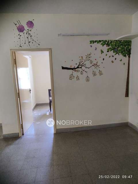 2 BHK Flat In Vijayshanthi Apartments  For Sale  In Kotturpuram