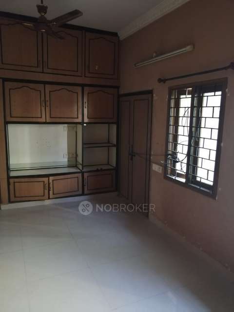 2 BHK Flat In Vittal Sai Nidhi Apartments For Sale  In Padmarao Nagar,