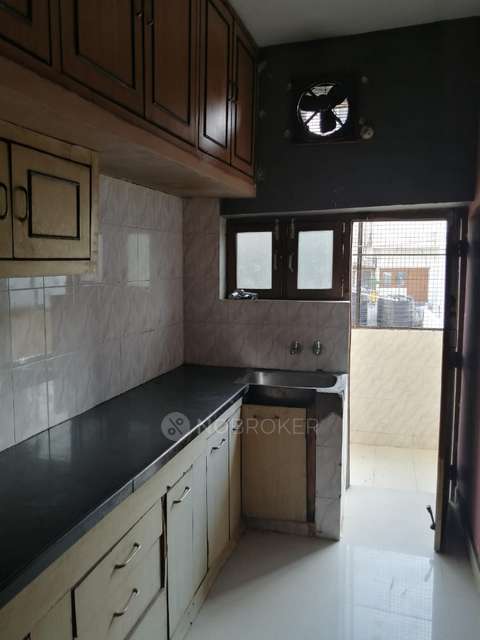 2 BHK Flat In Vittal Sai Nidhi Apartments For Sale  In Padmarao Nagar,