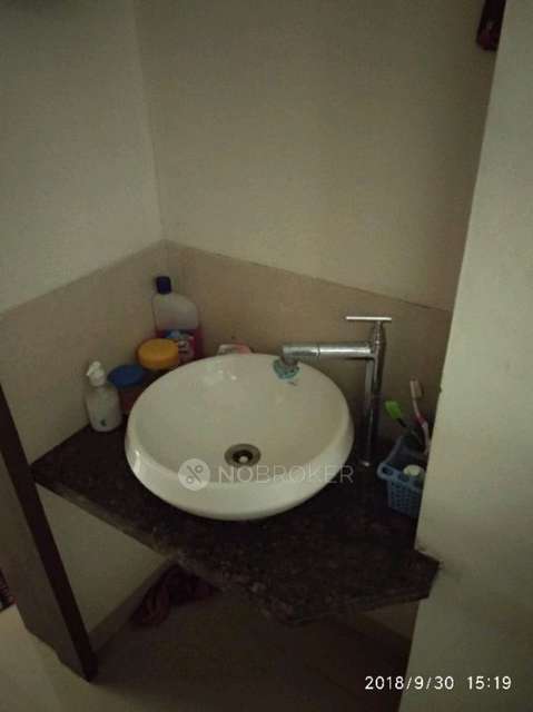 2 BHK Flat In Forest Hills Society For Sale  In Forest Hills Society