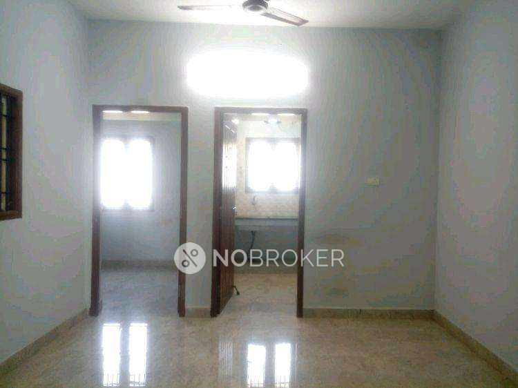 1 BHK Flat In Standalone Building  for Rent  In Sholinganallur