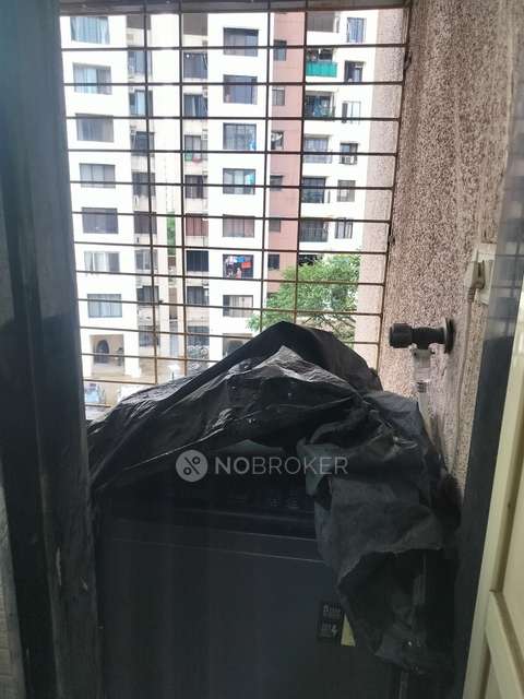 2 BHK Flat In Siddhi Silver Arcade For Sale  In Majiwada