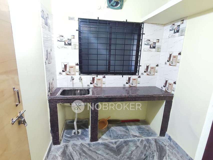 2 BHK Flat In Gm Castle  For Sale  In Bandlaguda Jagir, 