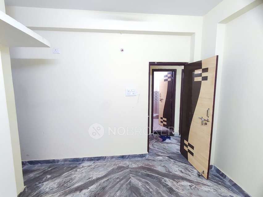 2 BHK Flat In Gm Castle  For Sale  In Bandlaguda Jagir, 