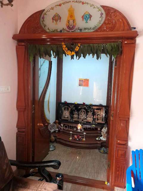 4 BHK Flat For Sale  In  Bharat Nagar