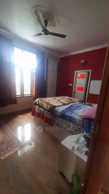 4 BHK Flat For Sale  In  Bharat Nagar