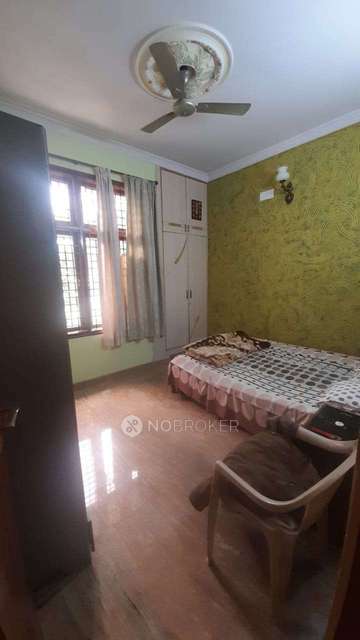 4 BHK Flat For Sale  In  Bharat Nagar