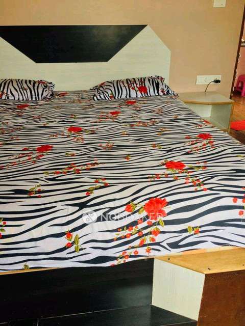 4 BHK Flat For Sale  In  Bharat Nagar