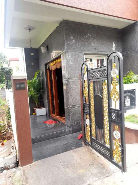 4 BHK Flat For Sale  In  Bharat Nagar