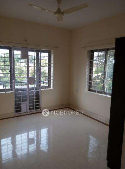 2 BHK Flat In Classic Apartments For Sale  In Devinagar