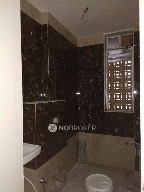 2 BHK Flat In Balaji Sharan For Sale  In Matunga East