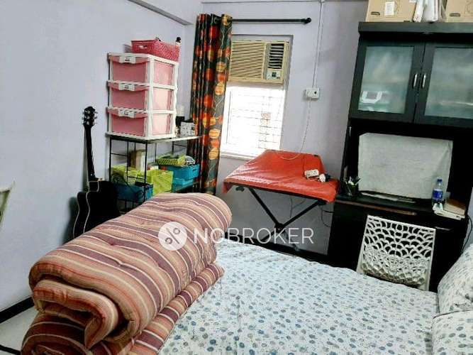 2 BHK Flat In Pankaj Chs For Sale  In Borivali East