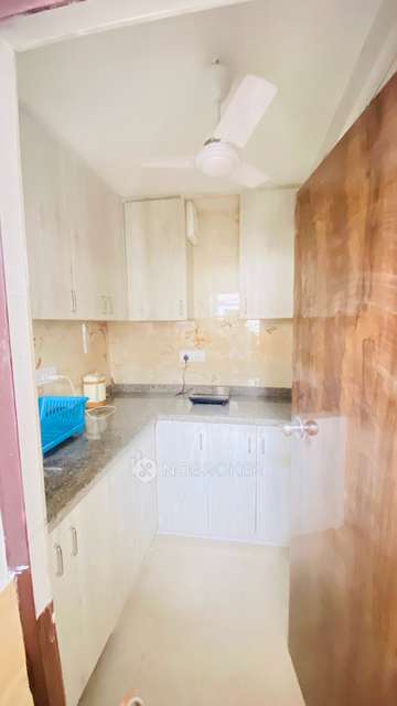 PG for Girls in East Patel Nagar