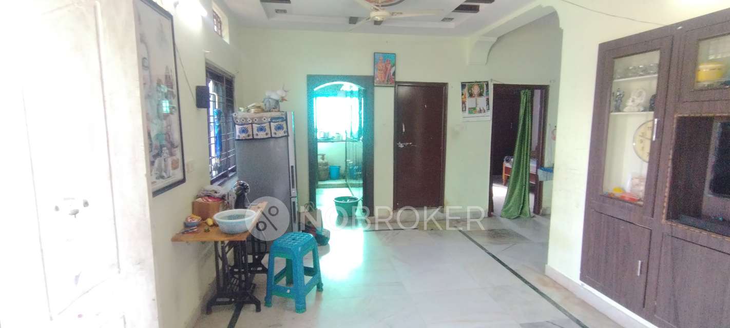 2 BHK Flat In Sri Giri Niwas For Sale  In Borabanda