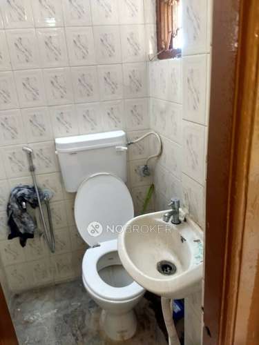 2 BHK Flat In Devaraj Apartment For Sale  In  Sultanpete