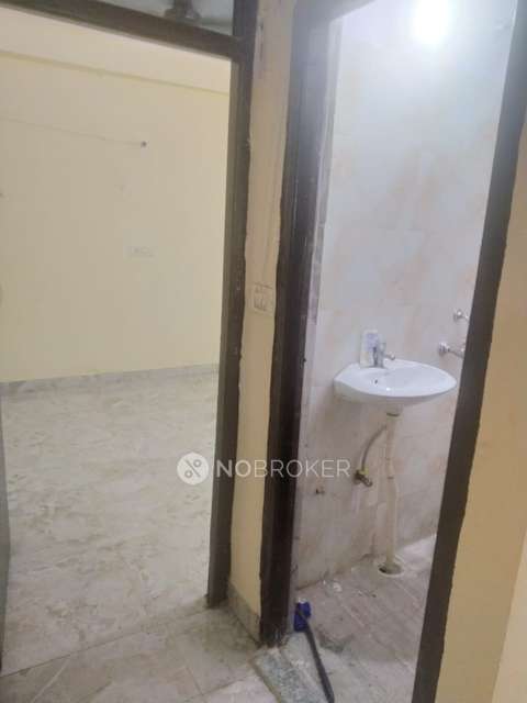 1 BHK Flat In Central Apartment For Sale  In Sector 73