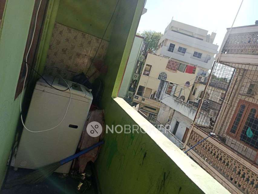 1 BHK Flat For Sale  In New Nallakunta