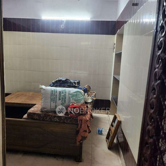 1 BHK Flat In Malka Ganj For Sale  In Malka Ganj