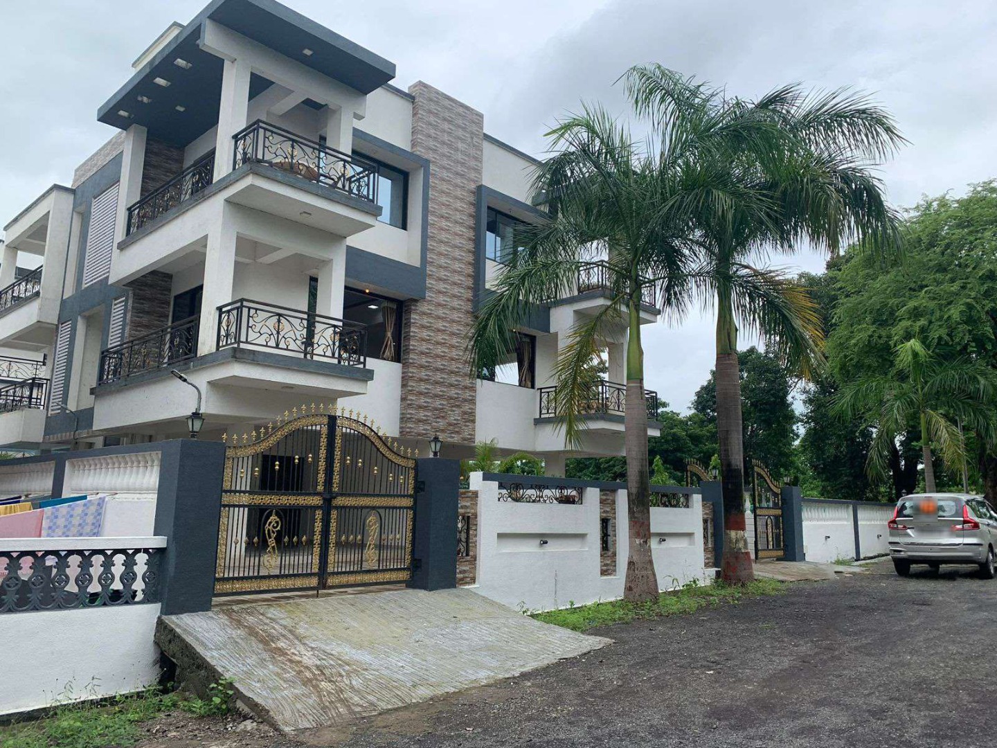 Property Bazaar Green Field