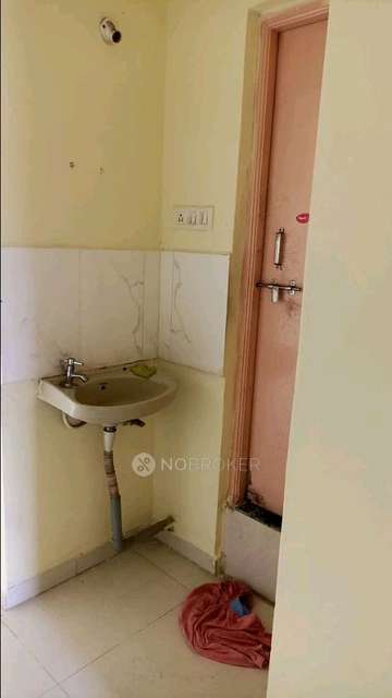 1 RK Flat In Rohan Mathura for Rent  In Rohan Mathura Building