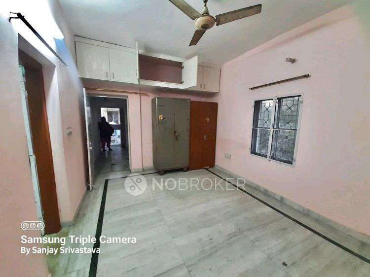 2 BHK Flat In Dda Flats  for Rent  In Janakpuri