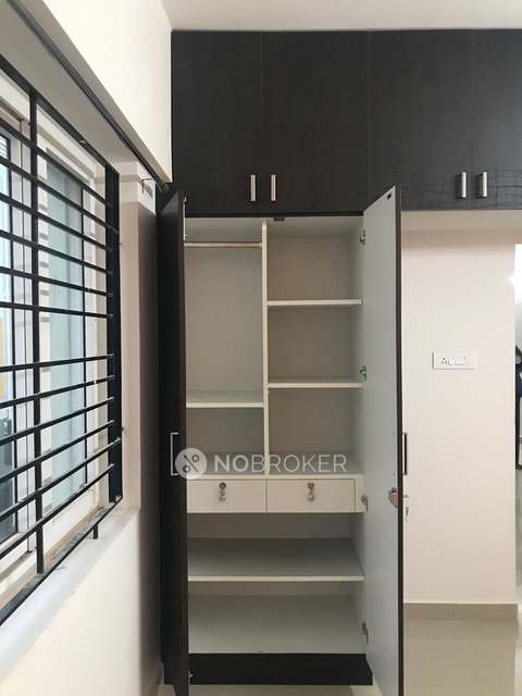 2 BHK Flat In Nest Grandeur For Sale  In Semmenchery