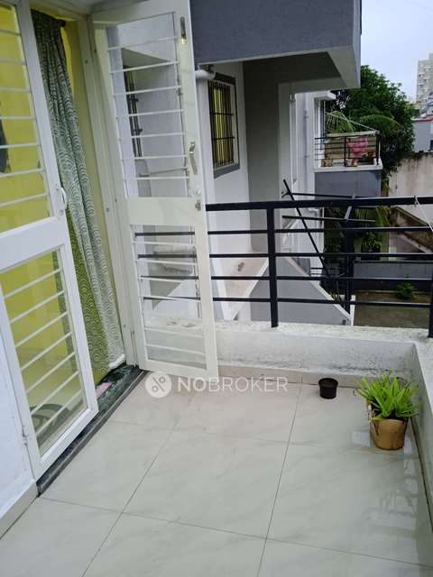 2 BHK Flat In Shruti Pushp Building 1 for Rent  In ,vikas Nagar, 