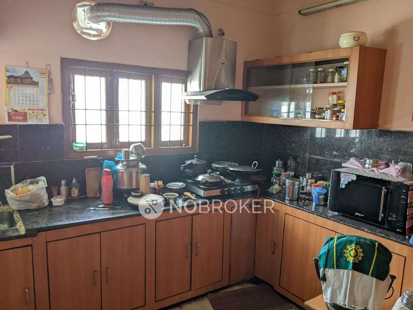 2 BHK Flat In Sri Sai Apartments, Nallakunta For Sale  In Nallakunta