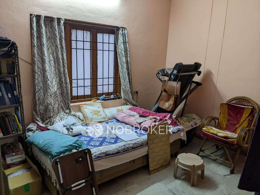2 BHK Flat In Sri Sai Apartments, Nallakunta For Sale  In Nallakunta