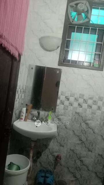 1 BHK Flat In Hari Towers For Sale  In Ambuj City