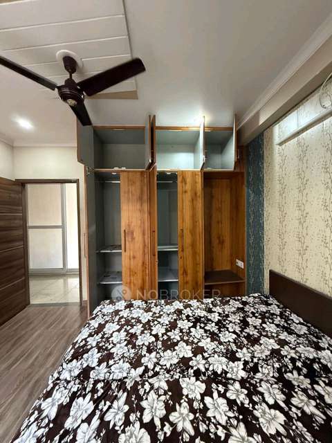 1 RK House for Rent  In More Market Sector 56