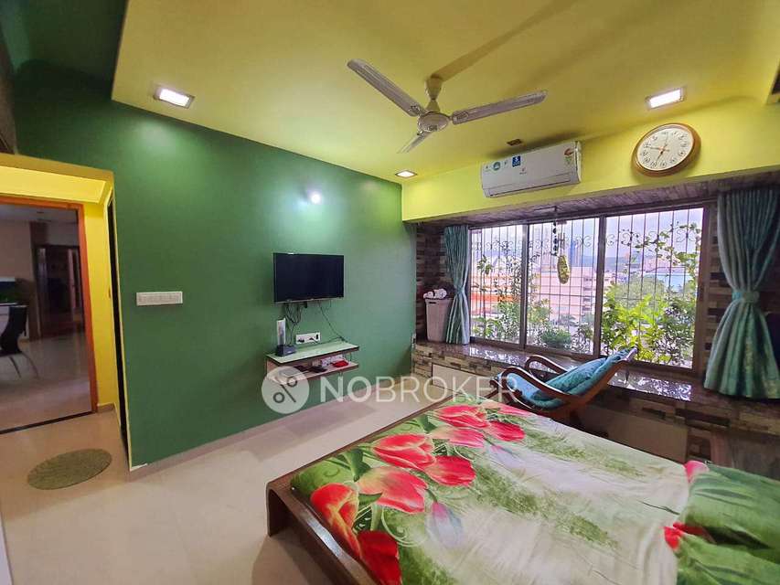 2 BHK Flat In Silver Leaf  For Sale  In Kandivali East