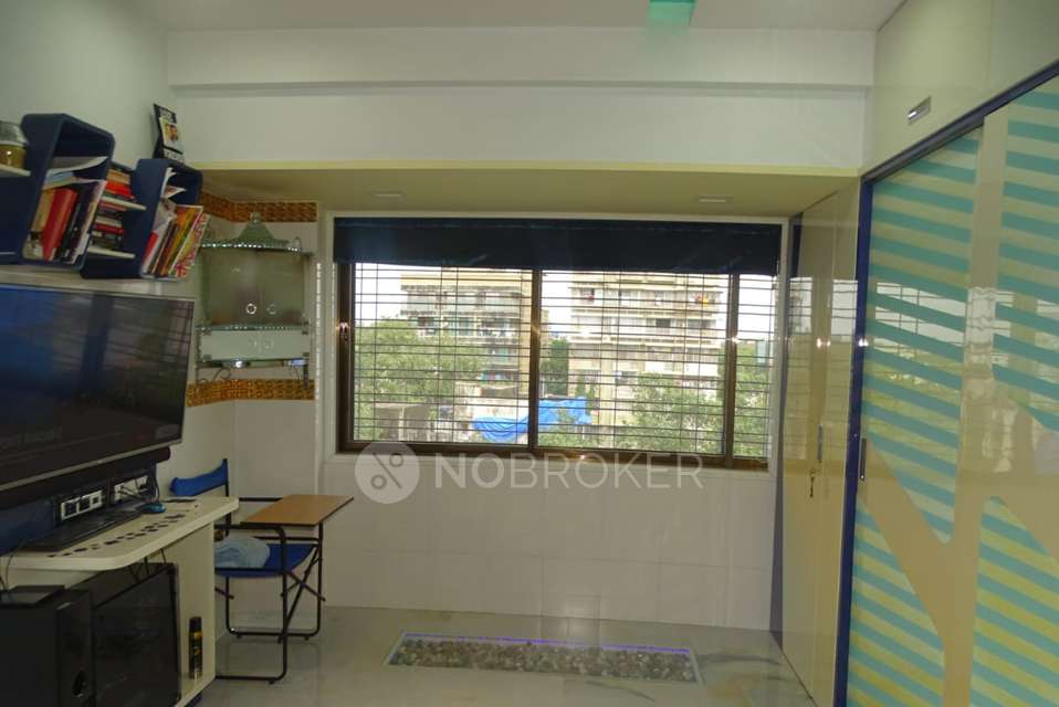 2 BHK Flat In Shri Vikas Coop For Sale  In Vile Parle