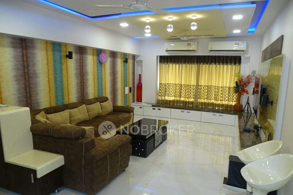 2 BHK Flat In Shri Vikas Coop For Sale  In Vile Parle