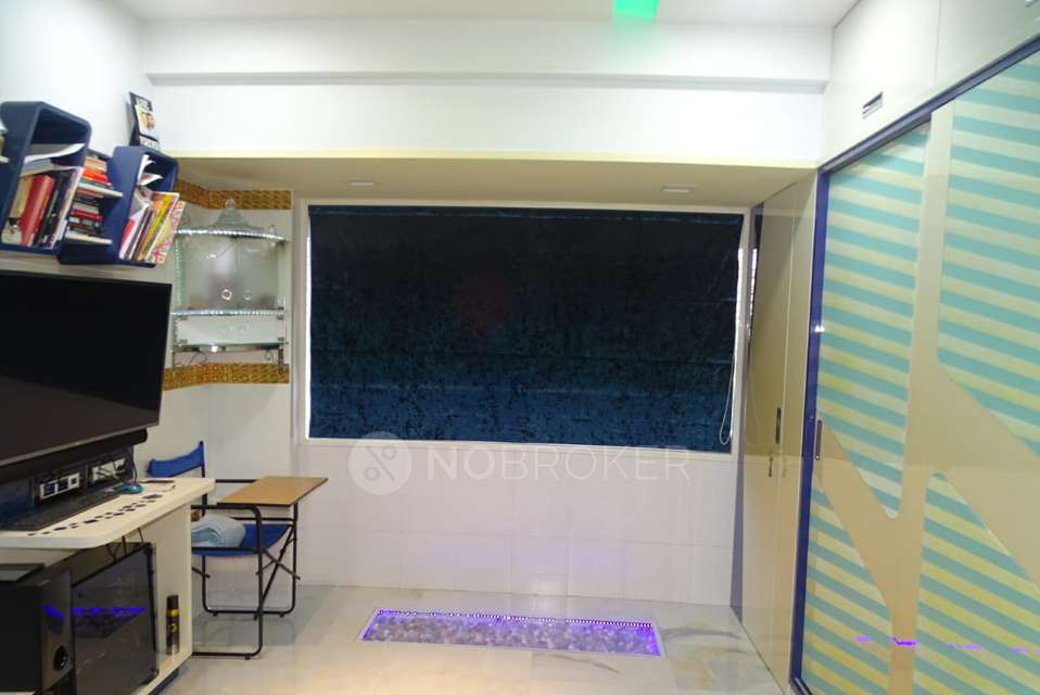 2 BHK Flat In Shri Vikas Coop For Sale  In Vile Parle