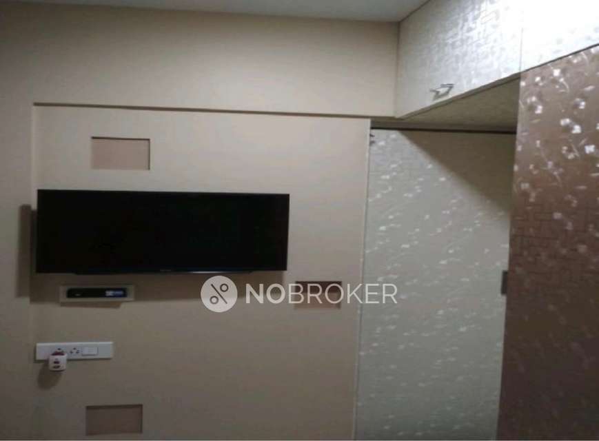 2 BHK Flat In Kulswamini Chs  For Sale  In Vile Parle East