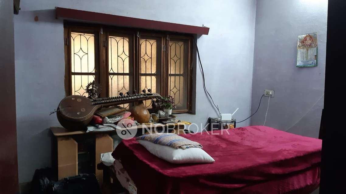 2 BHK Flat In Vishnu Deluxe Apartment For Sale  In Begumpet