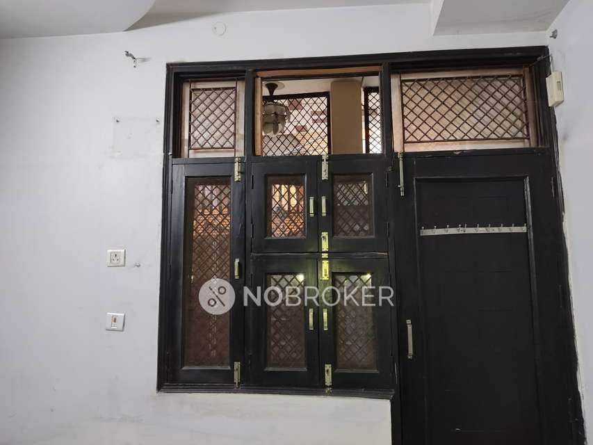 3 BHK Flat In Builder Floor For Sale  In Rani Bagh
